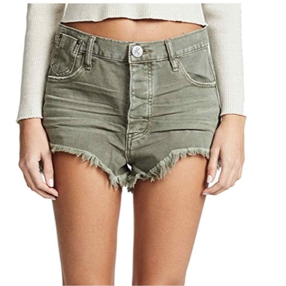 One teaspoon shorts